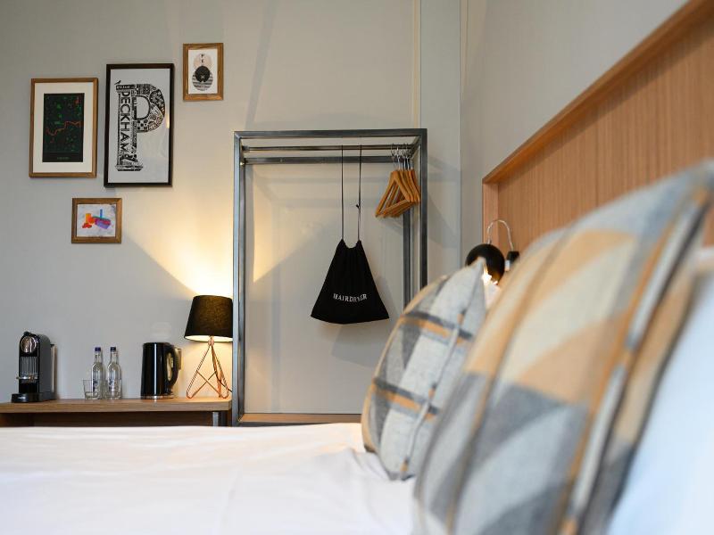 Victoria Inn image