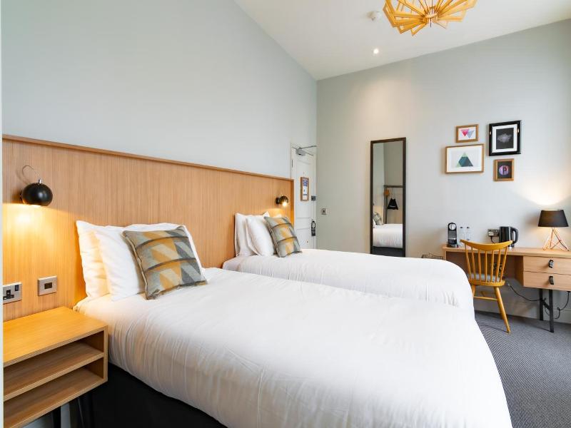 Victoria Inn image