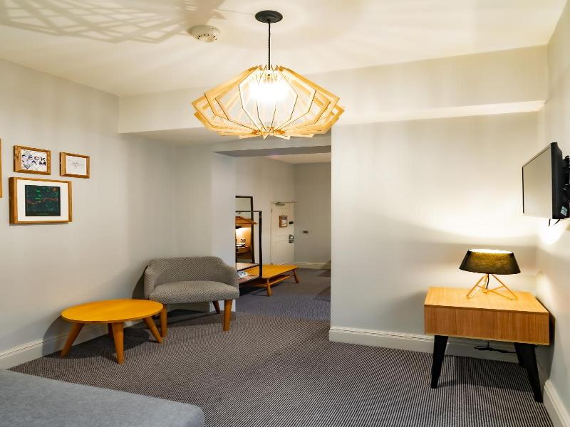 Victoria Inn image