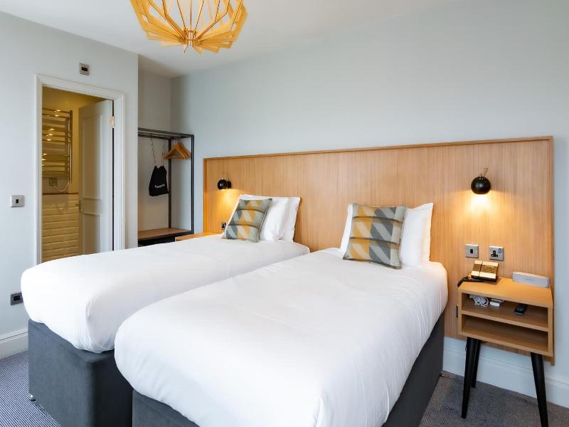 Victoria Inn image