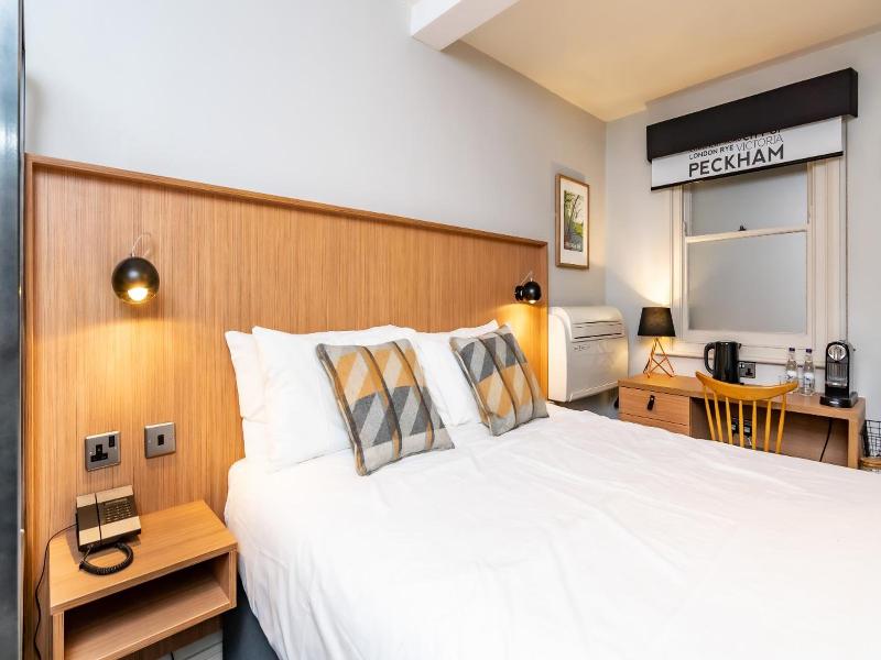 Victoria Inn image