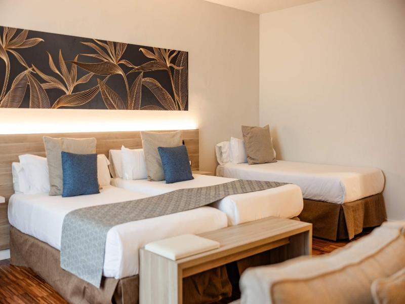 Hotel Escuela Santa Cruz image