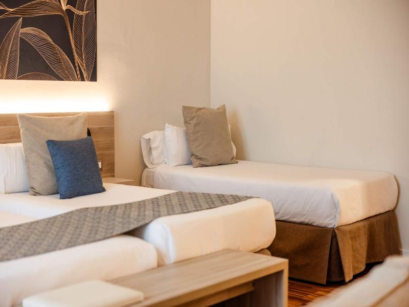 Hotel Escuela Santa Cruz image