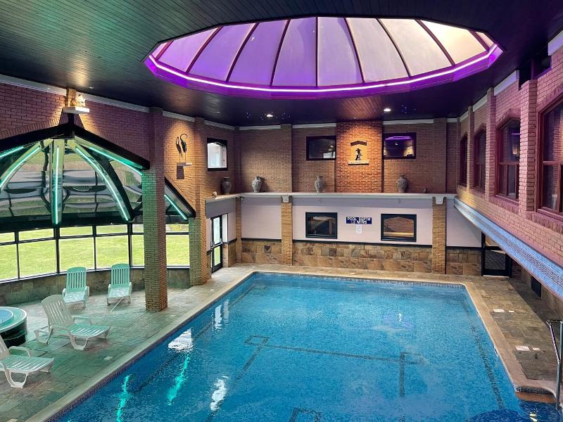 Springfield Country Hotel Leisure Club Spa image