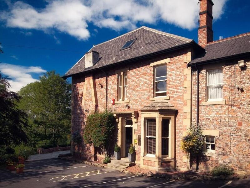 Eslington Villa image