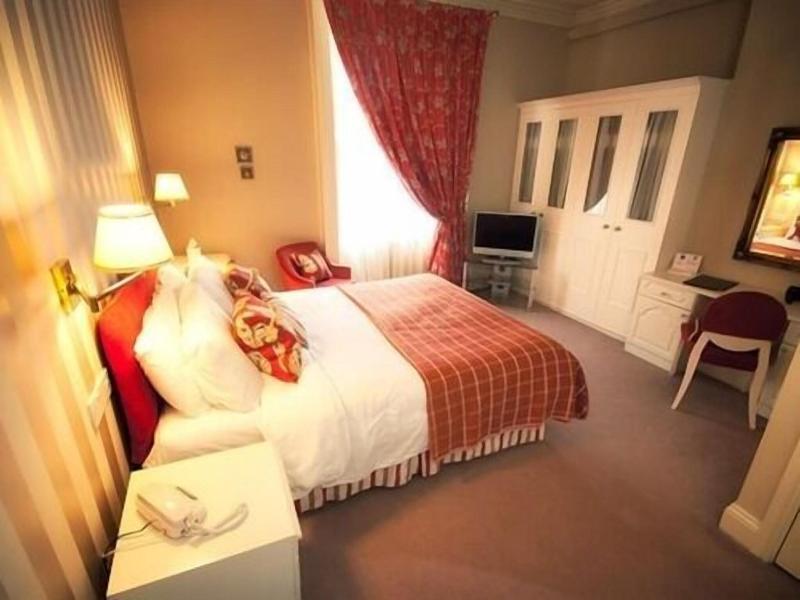 Eslington Villa image