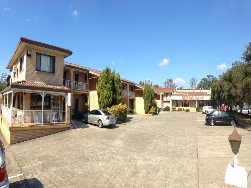 Alexander The Great Motel image