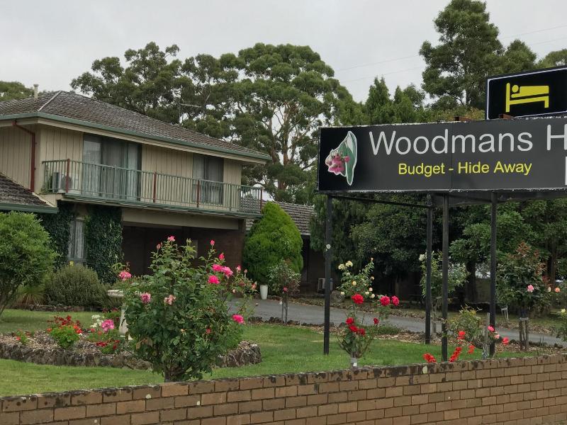 Woodmans Hill Motel image