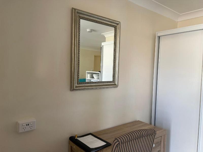 Woodmans Hill Motel image