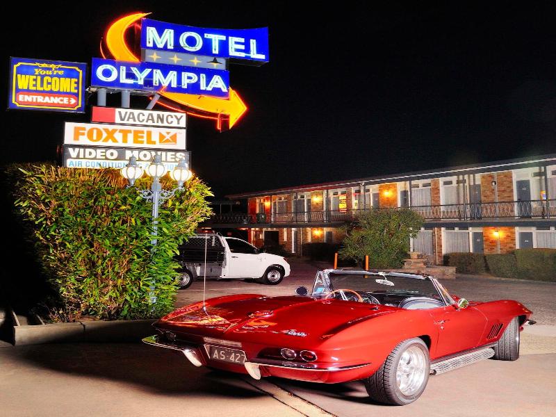 Olympia Motel image