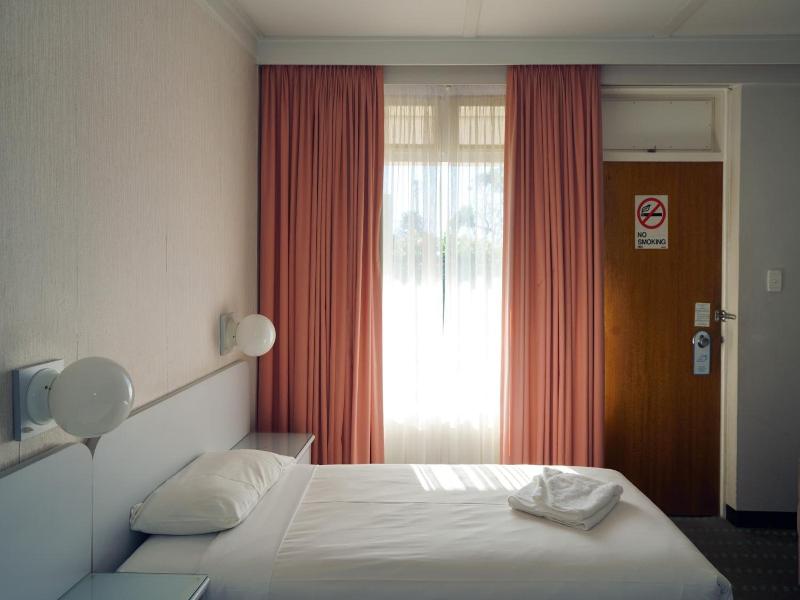 Olympia Motel image