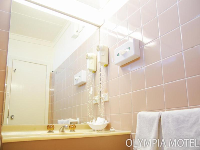 Olympia Motel image