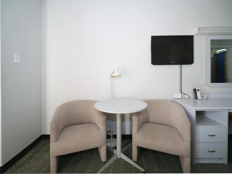 Olympia Motel image
