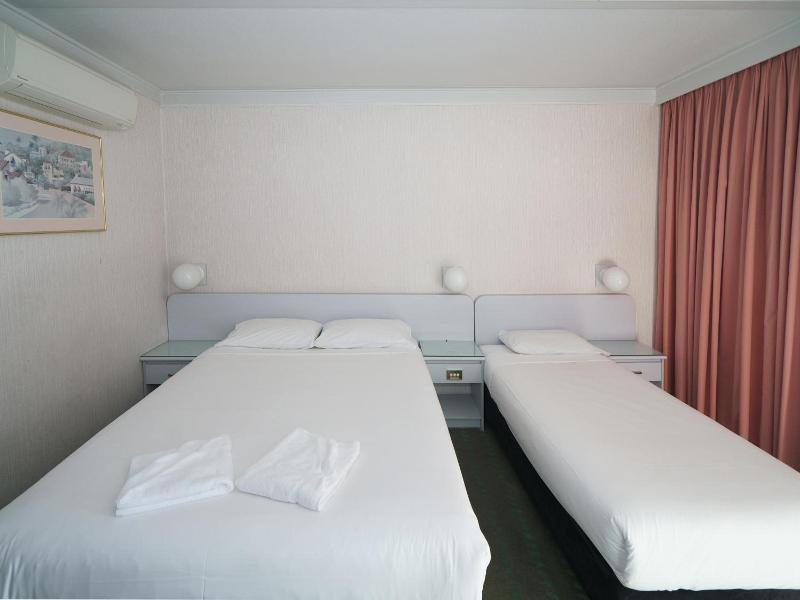 Olympia Motel image