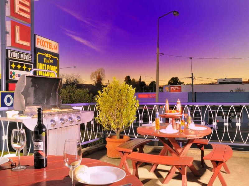 Olympia Motel image