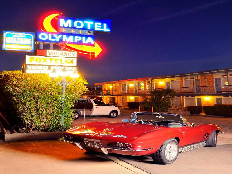 Olympia Motel image