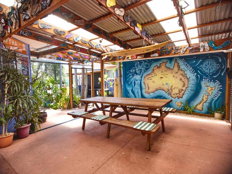 Ozzie Pozzie Backpackers Port Macquarie Yha