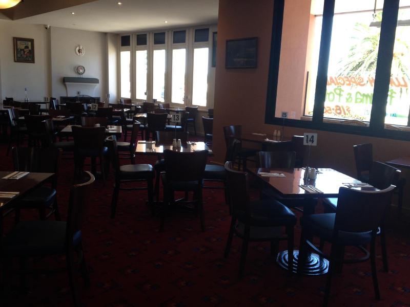 The Central Hotel Motel Lakes Entrance image