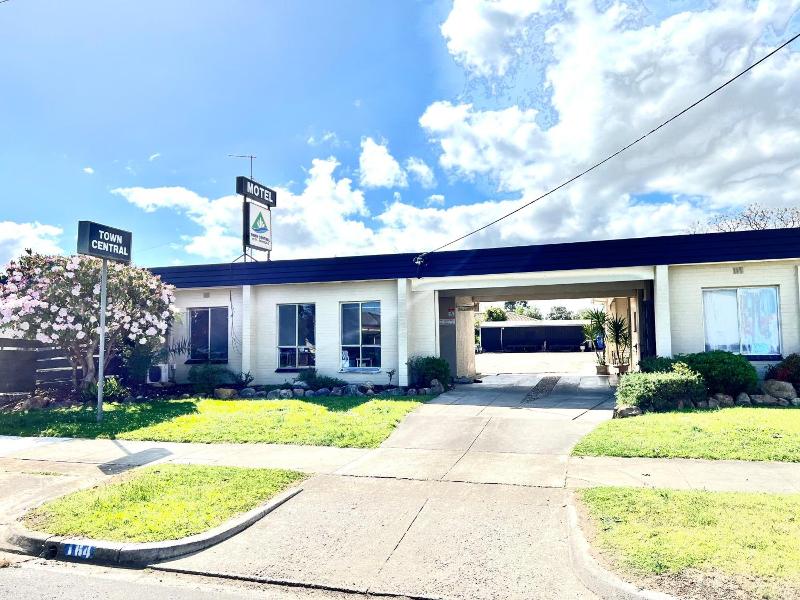 Bairnsdale Town Central Motel image