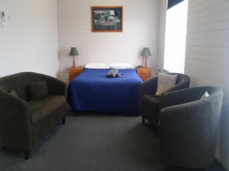 Bairnsdale Town Central Motel image