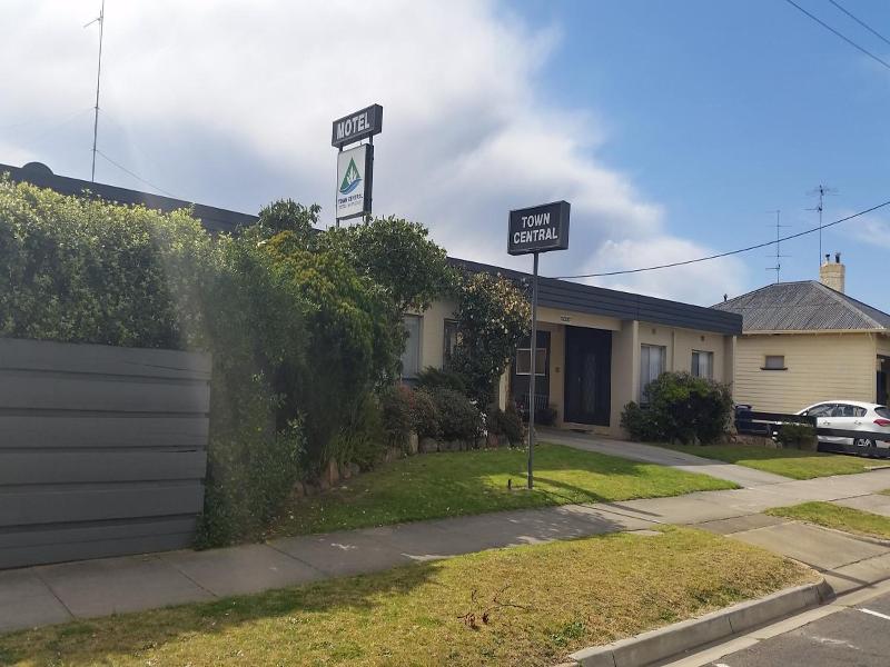Bairnsdale Town Central Motel image