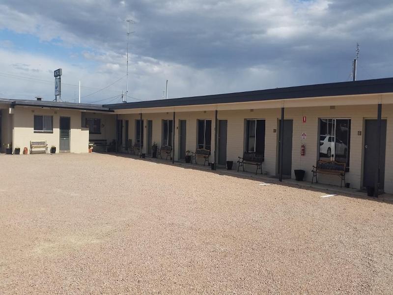Bairnsdale Town Central Motel image