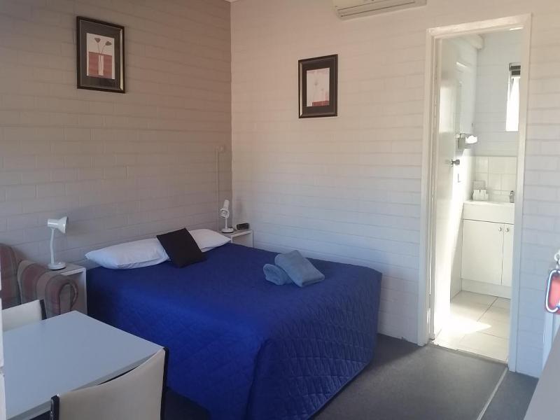 Bairnsdale Town Central Motel image