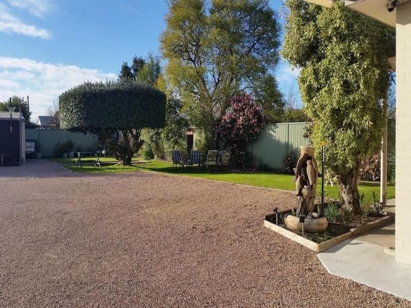 Bairnsdale Town Central Motel image