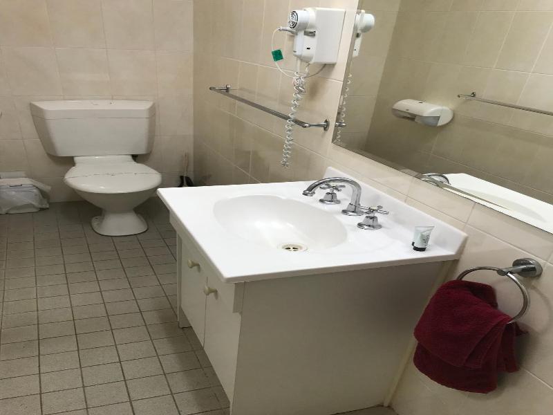 Travelway Motel