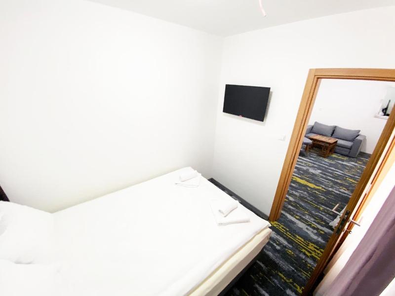Hotel Suljovic image