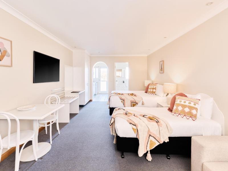 Harbourview House image