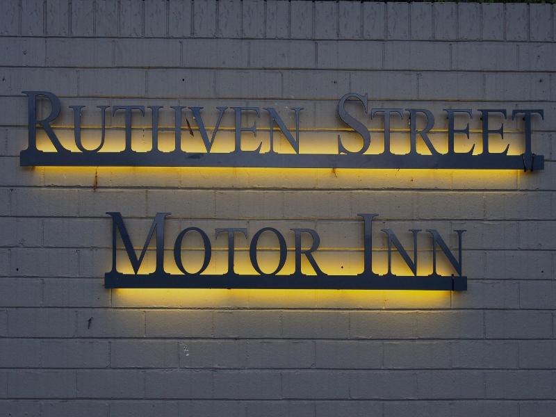 Ruthven Street Motor Inn image