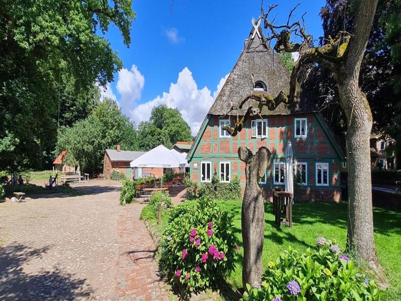 Hof Gut Jesteburg image