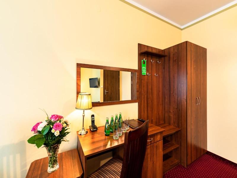 Hotel Kasztelan image