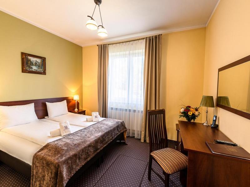 Hotel Kasztelan image
