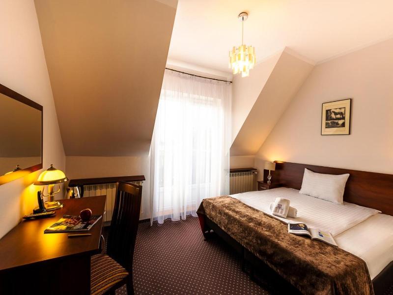 Hotel Kasztelan image