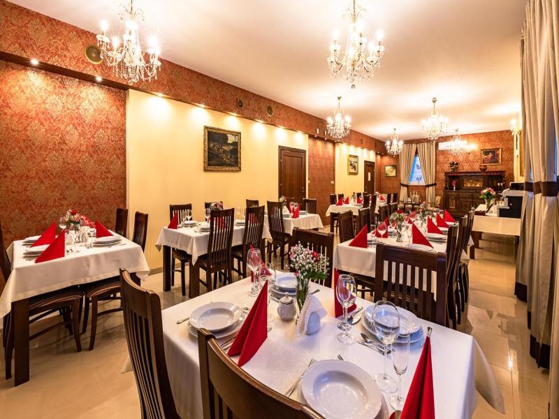 Hotel Kasztelan image