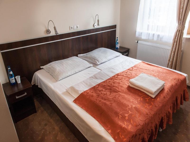 Hotel E7 image