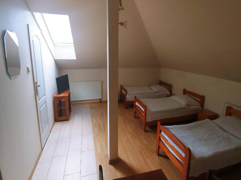 Hotel E7 image