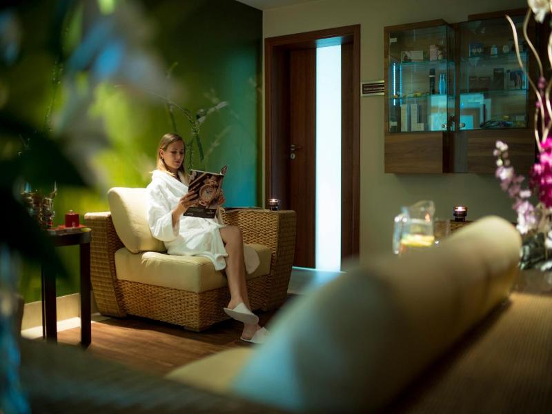 Hotel Stok image