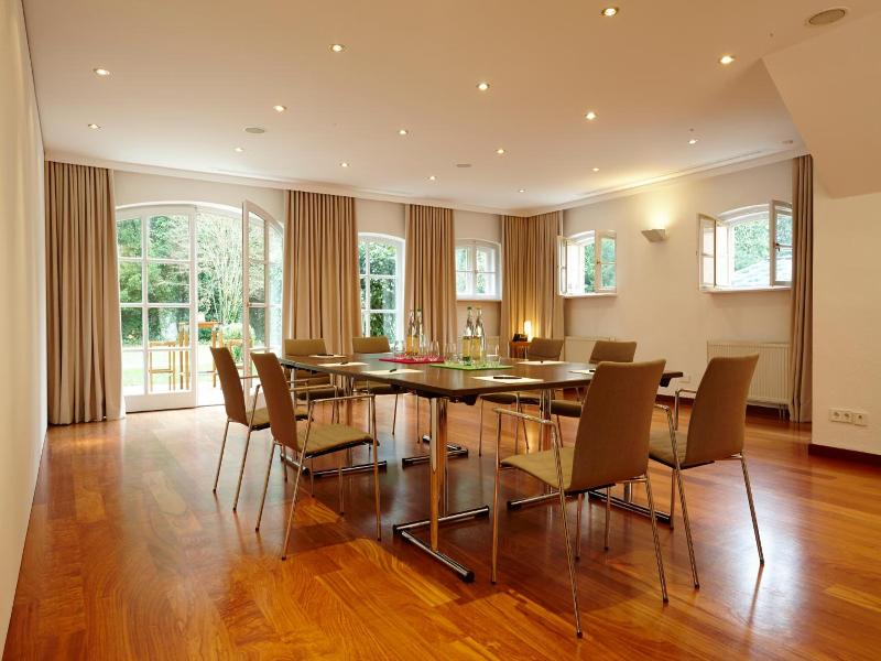La Villa Am Starnberger See image