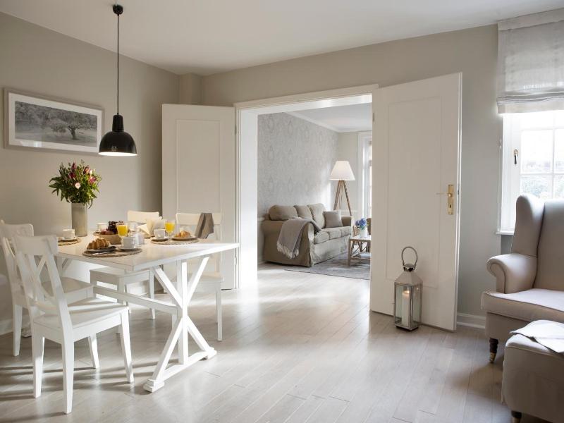 Von Deska Townhouses Ivy House image