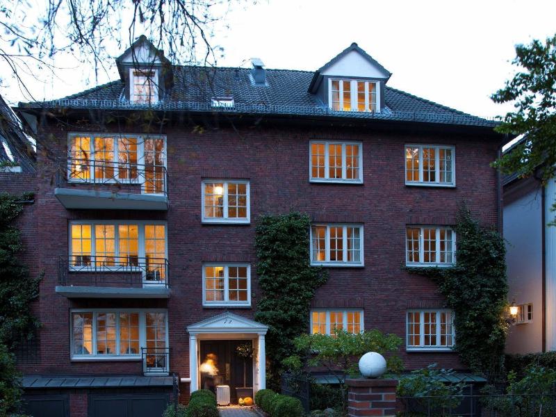 Von Deska Townhouses Ivy House image