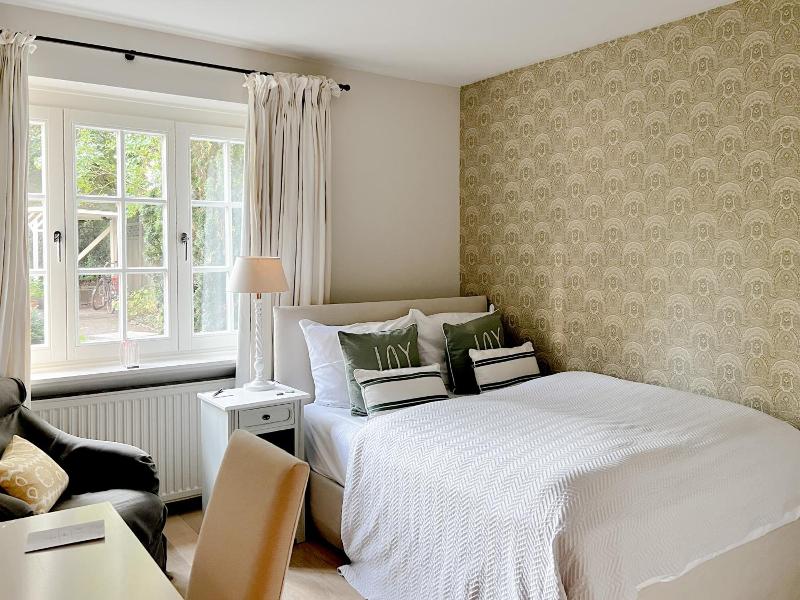 Von Deska Townhouses Ivy House image