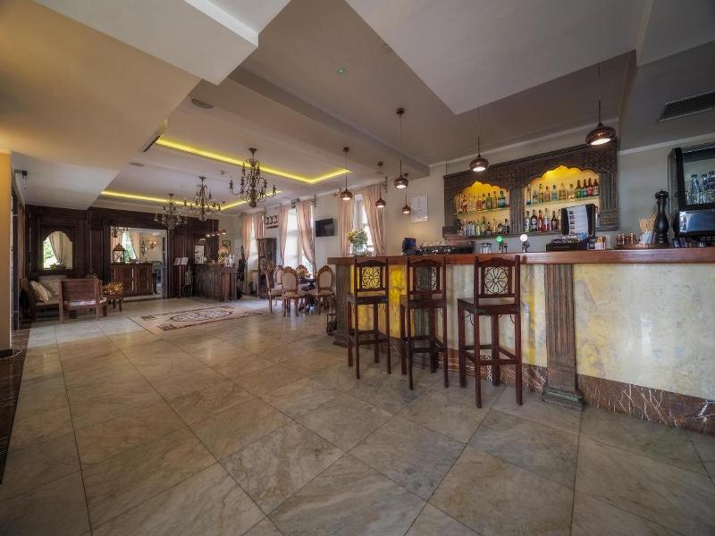 Orient Palace image