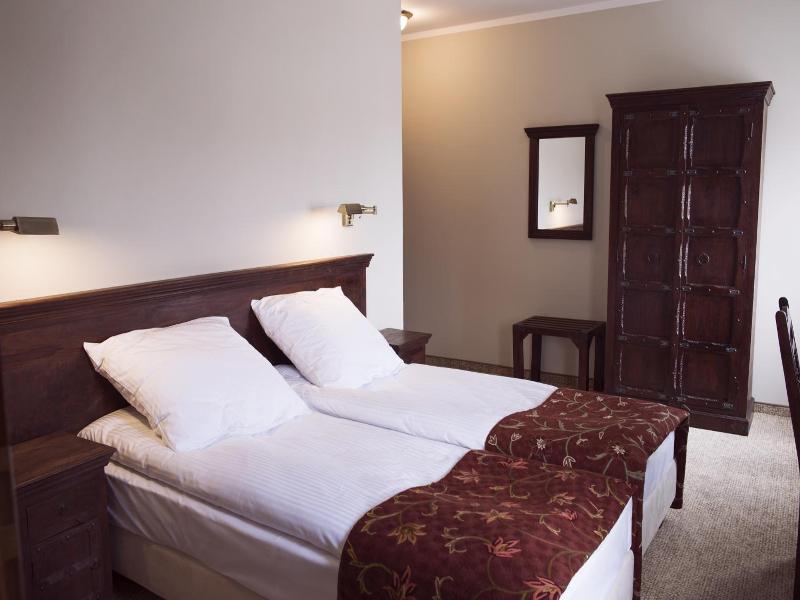 Orient Palace image