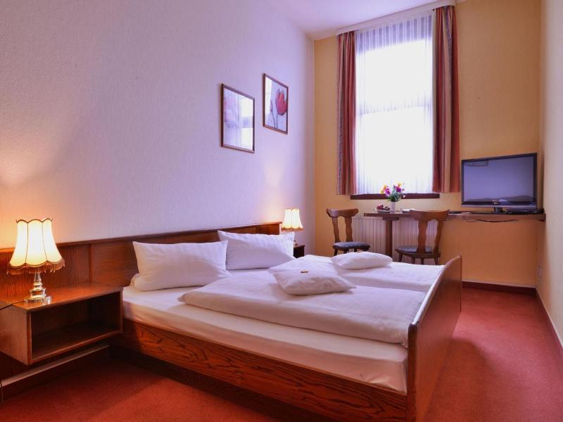 Landgasthof Hotel Krone Eischleben image