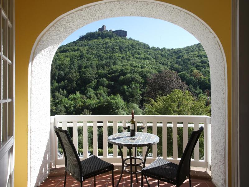 Jugendstilhotel Trifels image
