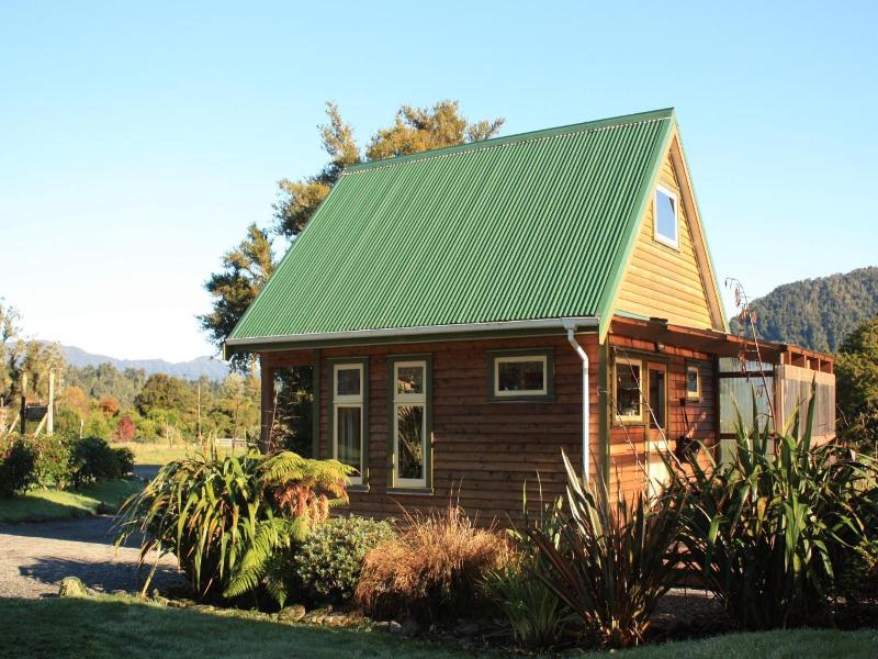 Kahere Retreat image
