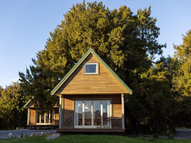 Kahere Retreat image
